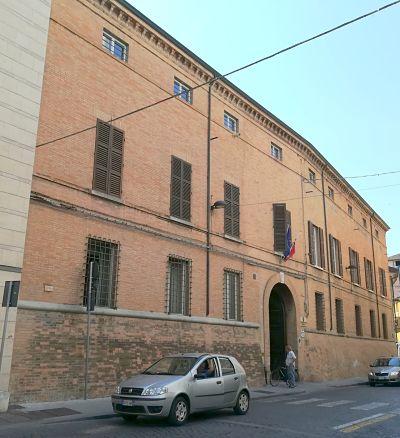 Capo1 : introduzione Palazzo Prati-Savorelli fu costruito nel XVII Secolo ed è vincolato ai sensi della Legge n 1089 del 1 Giugno 1939 ( abrogata ).