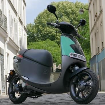 lanciato il loro servizio, con 100 scooter elettrici Askoll ES2 e con 100