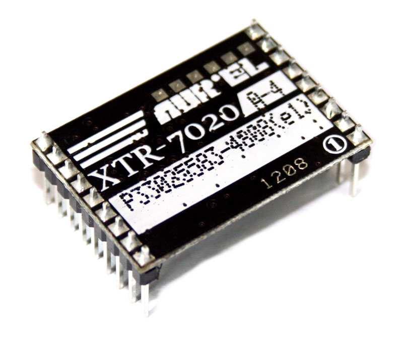 L XTR-7020A-4 è un transceiver con disponibilità di 10 canali che offre prestazioni migliorate in termini di raggio di copertura RF, velocità di trasmissione seriale, controllo d errore rispetto all
