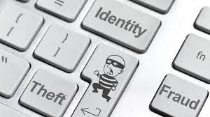 Ad ogni modo possiamo genericamente definire il cyber crime come l insieme delle operazioni illegali che avvengono su internet.