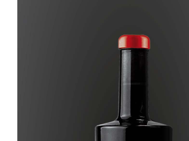 In seguito alla pressatura viene utilizzato solo il primo vino ottenuto, che essendo più pregiato, viene affinato per 18 mesi in piccole barrique di rovere.