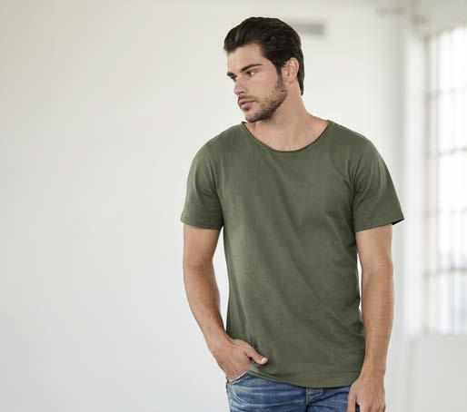 51 T-SHIRT/girocollo m/corta BE3006 Men s Long Body Urban T T-shirt 100% cotone pettinato e ring-spun con lunghezza del corpo aumentata per uno stile moderno ed urbano.