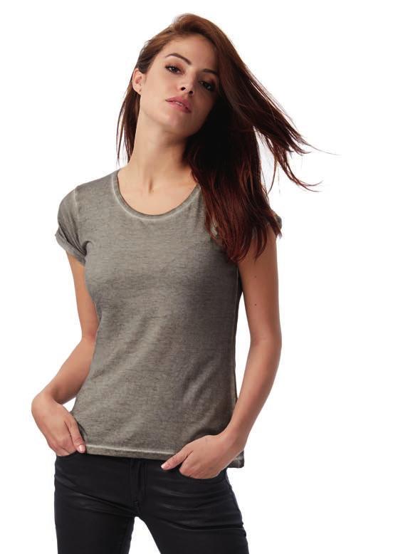 BCTWD71 DNM Plug In Women T-shirt girocollo manica corta, 100% cotone preristretto single jersey. Trattamento con tintura a freddo per un effetto vintage.