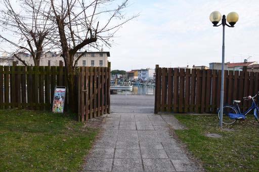 La Riserva Naturale Regionale della Valle Canal Novo (Foto 27,28,29,30) è costituita da un ex