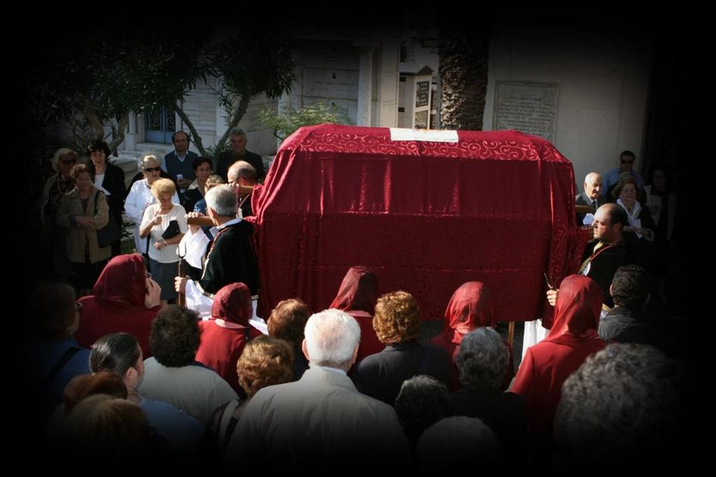 Dal cimitero di Torremaggiore, accompagnato da moltissimi fedeli e dalle