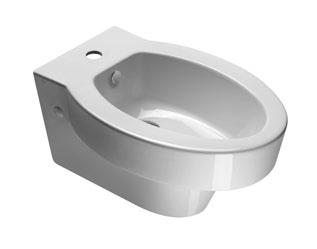 18 I sanitari sospesi, disponibili in 2 versioni, entrambe da 56 cm di profondità sono caratterizzati di un design che esalta le caratteristiche tecniche e funzionali dei wc dotati dell efficiente