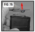 una chiave Allen), premete il ritegno del fondello inserendo l utensile nel foro del fondello (fig.