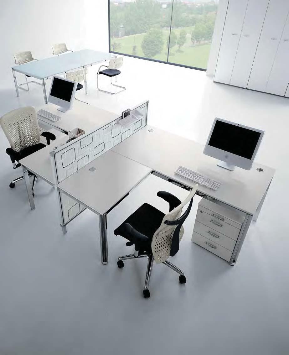 Single or side by side desk in order to solve any complex situation and need through simple