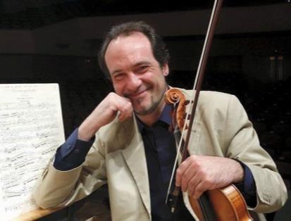 Domenico Pierini 1 violino di spalla del MaggioMusicale Fiorentino Corso di formazione professionale e preparazione alle audizioni per Orchestra DOMENICO PIERINI Violinista e nasce a Livorno nel 1967.