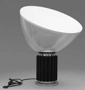4604 ACHILLE CASTIGLIONI Una lampada da tavolo Taccia per FLOS, 1962. Fusione di alluminio, ottone cromato, vetro soffiato, alluminio laccato.