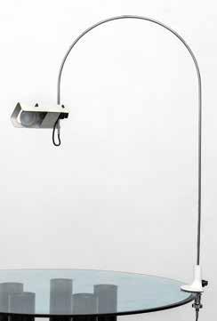 4374 LUMENFORM Una lampada a sospensione Sona, 1973. Acciaio cromato, vetro soffiato. Diametro cm 38.