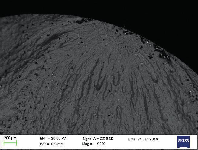 Fig. 5 - Superficie di frattura AA2014-T6. Carico:220 MPa; Numero di cicli: 91448 AA2014-T6 fracture surface.