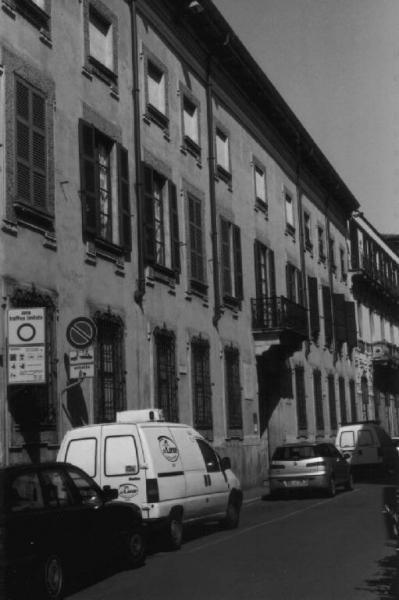 Palazzo Ghisi Lodi (LO) Link risorsa: http://www.lombardiabeniculturali.