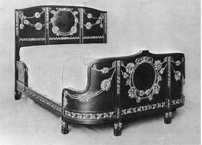 Arch UniPa) Fig. 71 E. Basile, particolare della stanza da letto in mogano e dorature presentata all Esposizione di Milano del 1906: realizzazione del mobilificio Ducrot, pitture di G.