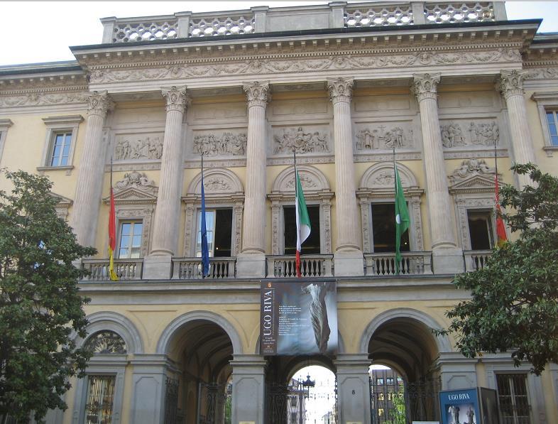 Gli edifici del potere della Bergamo sabauda.
