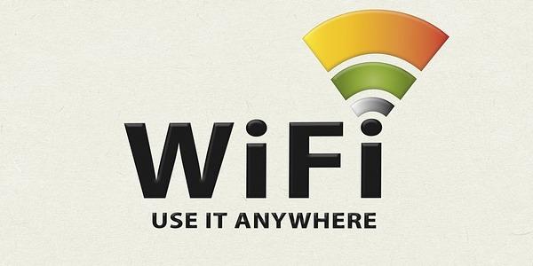 1. Utilizzare il wifi dei luoghi pubblici e degli hotel 2. Sfruttare l opzione del mio operatore telefonico 3. Acquistare una sim locale con la connessione dati 4.