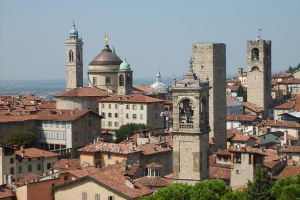 Il CeSTIT, Centro Studi sul Turismo e l Interpretazione del Territorio dell Università di Bergamo, il Circuito Città d Arte della Pianura Padana e la SISTUR, Società Italiana di Scienze del Turismo,