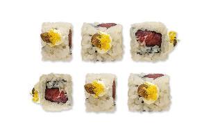 Uramaki Classici Roll di riso 8pz - Rice roll 8pcs INKI Ventresca di tonno, stracciatella, cappero di pantelleria e zest limone Ventresca of tuna, stracciatella, caper of pantelleria and lemon zest