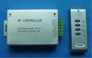 Funzioni evolute di gestione colori Controller rgb via radio codice 110204 Dimensioni 130 x 65 x 25 mm peso 185 g.