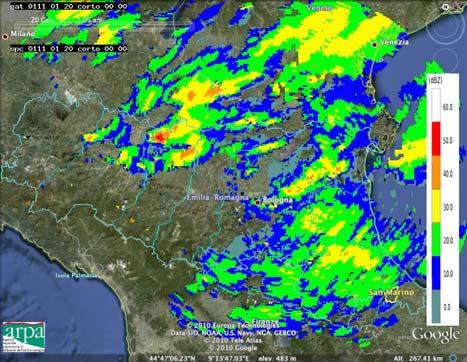 La parte più settentrionale del sistema continua a spostarsi verso sud-est, mentre la parte meridionale prosegue il suo moto verso nord.