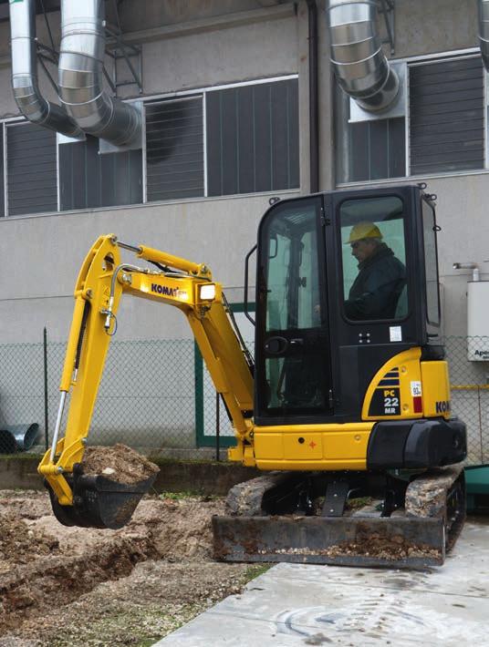 Prestazioni superiori Agilità negli spazi ristretti Il nuovo PC22MR-3, a raggio di rotazione ridotto, è in grado di fornire potenza e velocità di scavo ottimali