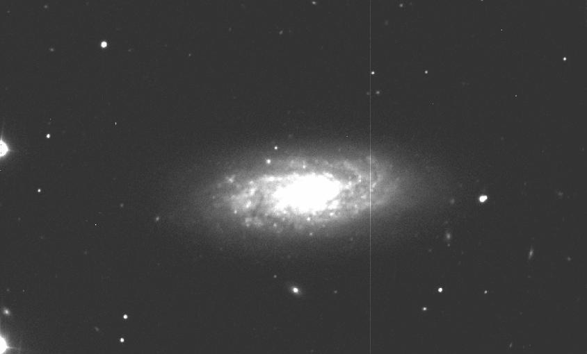 Figura 2.2: In alto: immagine di NGC 1292 dopo la sottrazione del contributo del cielo.