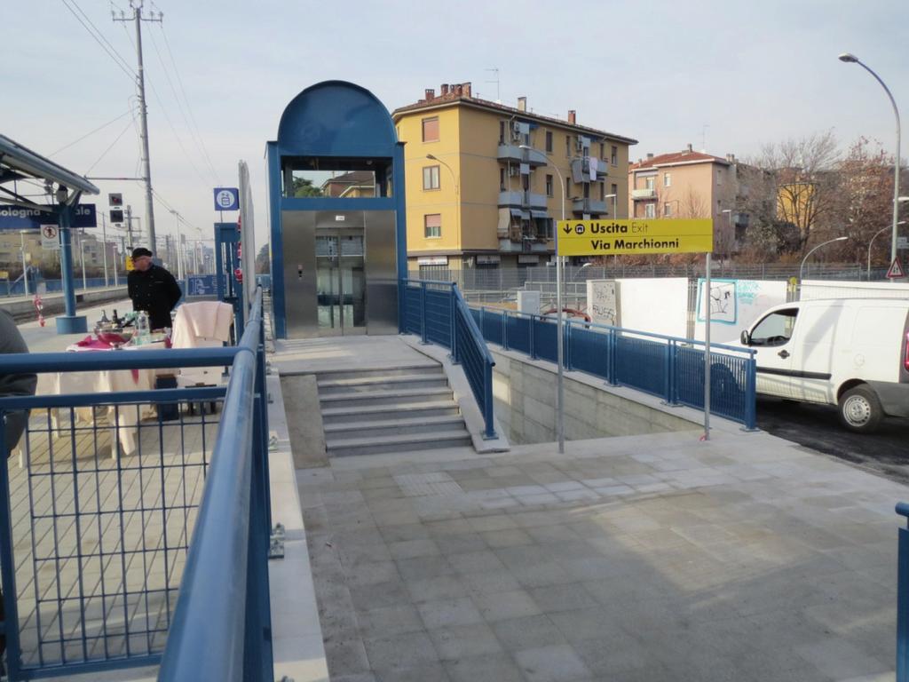 riservati ai disabili. UN NUOVO ASCENSORE DELLA STAZIONE DI IMOLA A breve entreranno inoltre in servizio gli ascensori di Bazzano e Crespellano, sulla linea ferroviaria Bologna- Vignola.