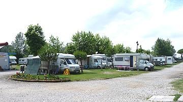 Area camper e campeggio Don Bosco e Boscopineta Presenti a jesolo da più di vent anni, la nostra area ospita da sempre campeggiatori e camperisti di tutta Italia ed Europa a cui