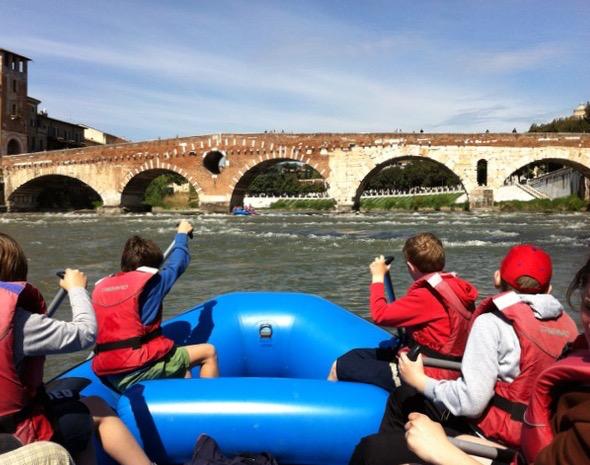 Discesa del fiume Adige a Verona