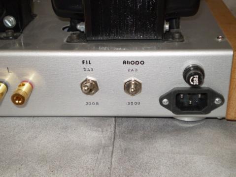 Amplificatore Finale a valvole mod:300b-f Impedenza di uscita diffusori 4/8 Ohm