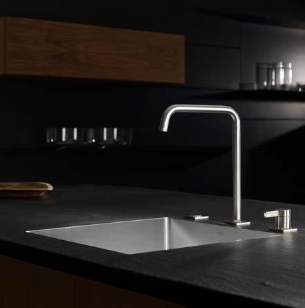 impeccabile. I rubinetti sono caratterizzati da finiture perfette e hanno in dotazione accessori realizzati in teak e acciaio inox.