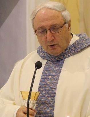 In occasione del 40 anniversario della sua ordinazione sacerdotale, il 6 ottobre 2015, padre Antonio Rungi, passionista ha composto