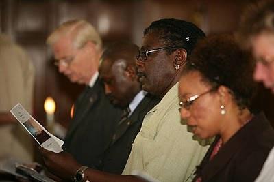 Le Chiese contro il razzismo Le attività di lotta contro il razzismo del CEC sono centrate sulle sfide teologiche ed ecclesiologiche che le Chiese affrontano di fronte al razzismo al loro interno