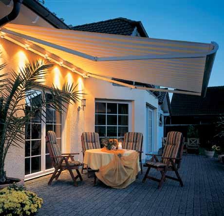 L altezza del cassonetto di soli 145 mm conferisce alla tenda chiusa un estetica elegante e compatta.