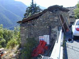 Destinazione d'uso: edificio rurale Grado di utilizzo: in uso saltuario ELEMENTI