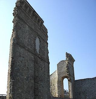 Castello abitata dalle famiglie nobili De Pizzis e Nigro