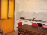 000 LAVIS (TN) in zona servitissima vendiamo ampio appartamento, stato di manutenzione più che buono, composto da ingresso, cucina abitabile, grande soggiorno, due ampie stanze
