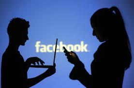 2007: Facebook Facebook, nato sul modello degli annali di Harvard, riesce a scalzare il competitor Myspace sfruttando anche la pubblicita negativa che