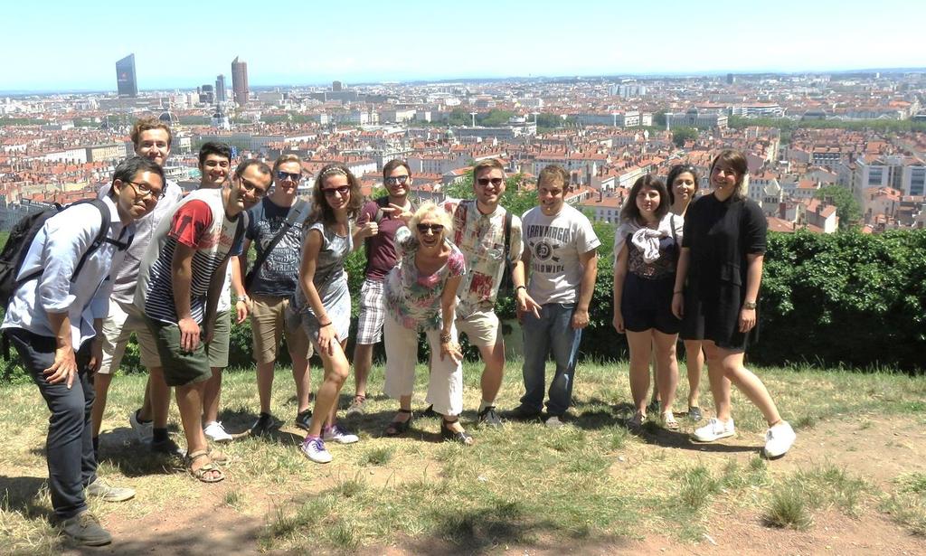 CULTURA E PEDAGOGIA Le attività in classe I programmi per gruppi includono delle attività legate alla cultura francese.