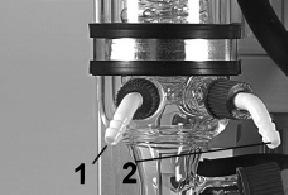Installazione, montaggio e collegamenti Pompe e sistemi LABOPORT 3. Montare il condensatore ad alto rendimento (v. capitolo 7.4, pagina 25). 4. Eseguire i collegamenti flessibili del sistema (v. fig.