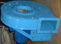 The steel plate centrifugal suction unit operates with backward blade fan wheels ensuring high air intake and average prevalence even with the use of long flexbile hoses.