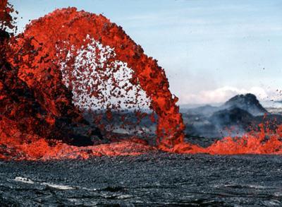 Vulcani ROSSI (caratterizzati da eruzioni essenzialmente