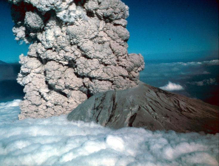 Vulcani GRIGI (caratterizzati da eruzioni essenzialmente