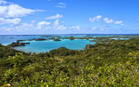 VACANZE ALLE ISOLE FIJI Imbarco a Taveuni - Itinerari di 10 giorni.