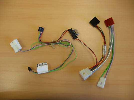 di comando del tasto sul modulo (il tasto è all interno della scatola nera, vi si accede attraverso il piccolo foro sotto