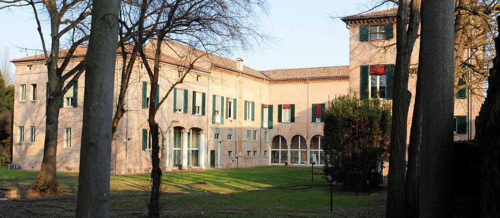 * Sono esclusi i fuori ruolo, come da modello per la ripartizione del Fondo di Finanziamento Ordinario del CNVSU-Comitato Nazionale di Valutazione del Sistema Universitario - doc. 4/05 febbraio 2005.