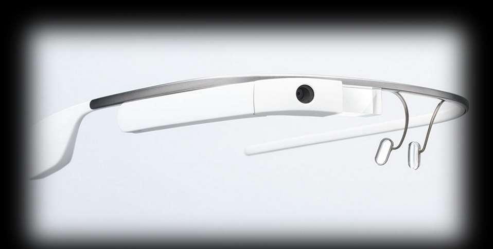 Lo strumento Lo strumento Google Glass, dispone di un display di
