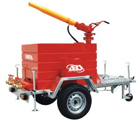 63 82225 Lancia schiuma 1600 lt con mixer A richiesta versioni speciali fino ad 8 telecomandati.