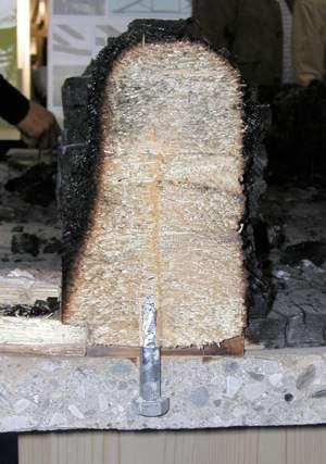 Il legno resiste al fuoco?