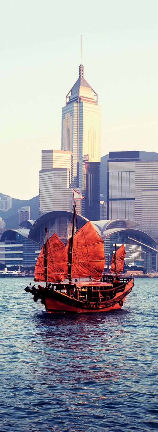 HONG KONG Visita dell isola di Hong Kong in pullman Guida in lingua inglese. Kong. Si visita il Victoria Peak, da dove si gode di una bellissima vista della baia e di Kowloon.